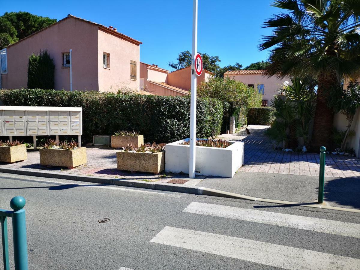 Appartement Sainte-Maxime, Plage De La Nartelle Luaran gambar