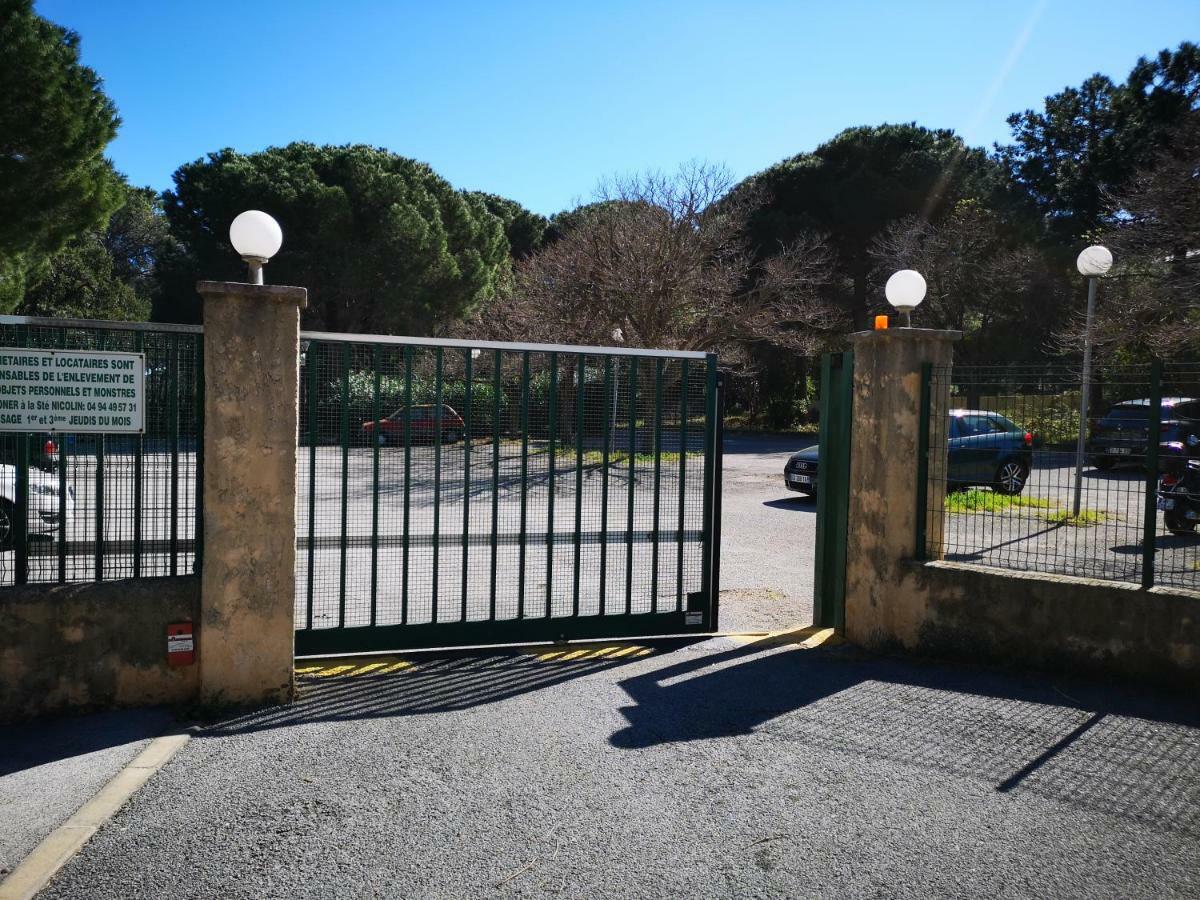 Appartement Sainte-Maxime, Plage De La Nartelle Luaran gambar