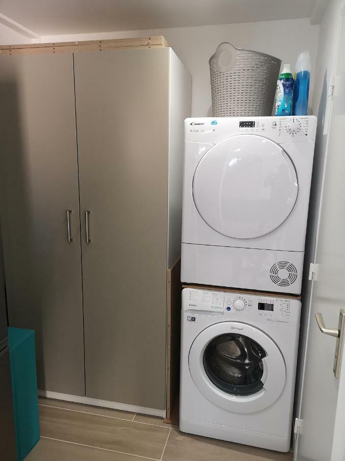 Appartement Sainte-Maxime, Plage De La Nartelle Luaran gambar